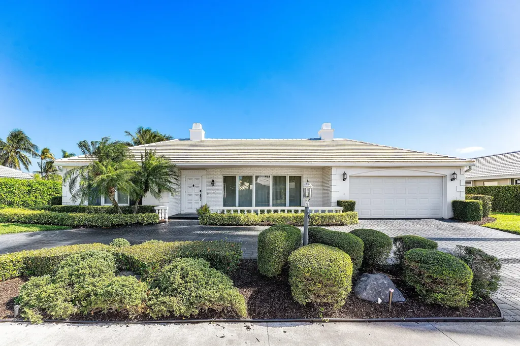 950 Sw Mulberry Way Boca Raton FL 33486