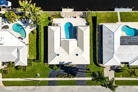 950 Sw Mulberry Way Boca Raton FL 33486