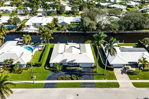 950 Sw Mulberry Way Boca Raton FL 33486