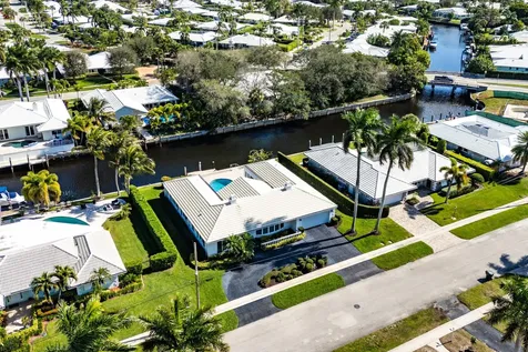950 Sw Mulberry Way Boca Raton FL 33486