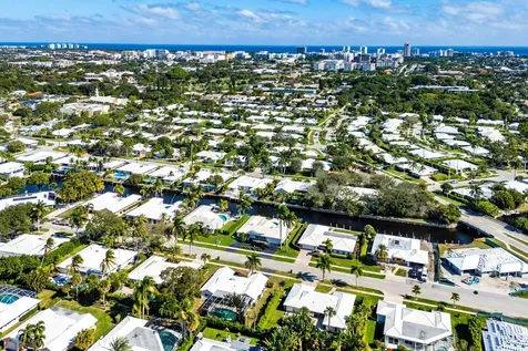 950 Sw Mulberry Way Boca Raton FL 33486