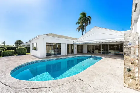 950 Sw Mulberry Way Boca Raton FL 33486