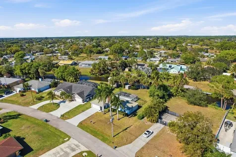 131 Ne Naranja Avenue Port Saint Lucie FL 34983