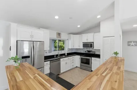 131 Ne Naranja Avenue Port Saint Lucie FL 34983
