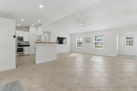 131 Ne Naranja Avenue Port Saint Lucie FL 34983