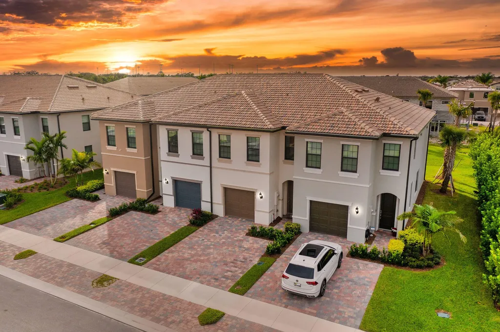 4819 Indio Trail Lake Worth FL 33467