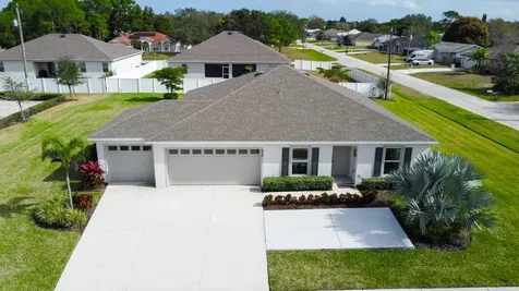 573 Sw Bayshore Boulevard Port Saint Lucie FL 34984