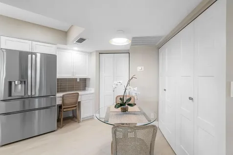 100 Se 5th Avenue Boca Raton FL 33432