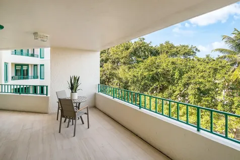 100 Se 5th Avenue Boca Raton FL 33432