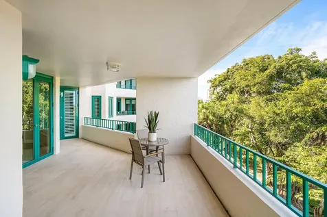 100 Se 5th Avenue Boca Raton FL 33432