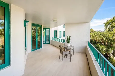 100 Se 5th Avenue Boca Raton FL 33432