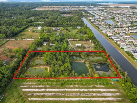 15595 43rd Road Loxahatchee Groves FL 33470