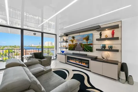 899 Jeffery Street Boca Raton FL 33487