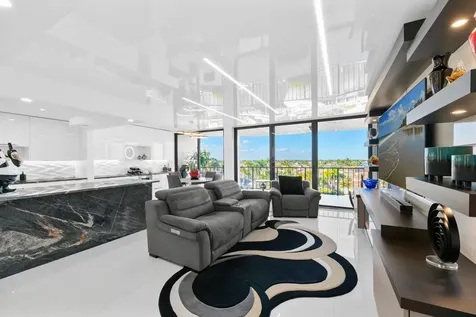899 Jeffery Street Boca Raton FL 33487