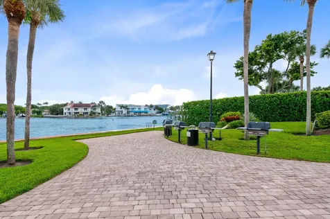 899 Jeffery Street Boca Raton FL 33487