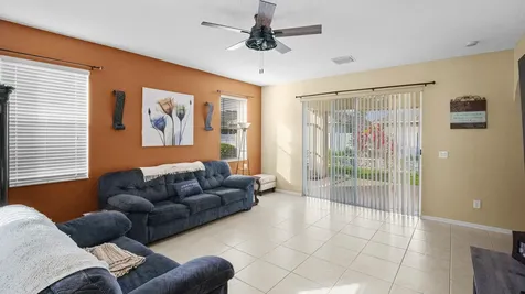 222 Sw Manatee Springs Way Port Saint Lucie FL 34986