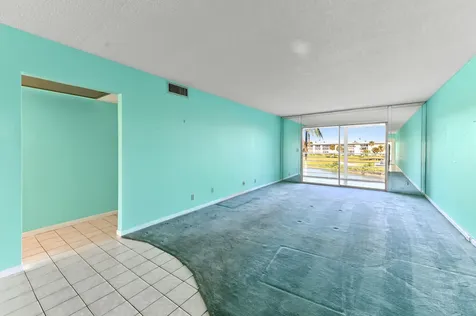 2905 Victoria Place Coconut Creek FL 33066