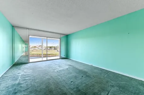 2905 Victoria Place Coconut Creek FL 33066