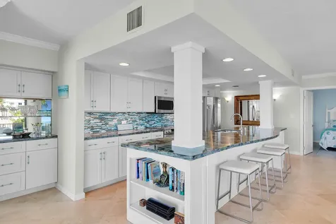 1133 W Ocean Drive Drive Key Colony Beach FL 33051
