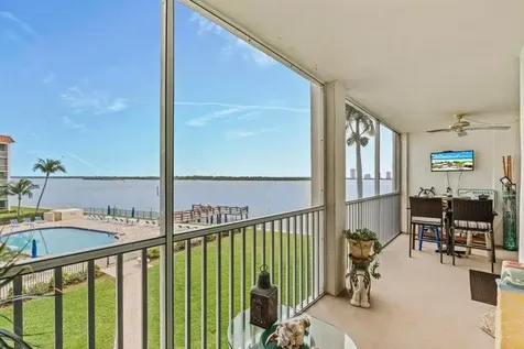 100 Paradise Harbour Boulevard North Palm Beach FL 33408