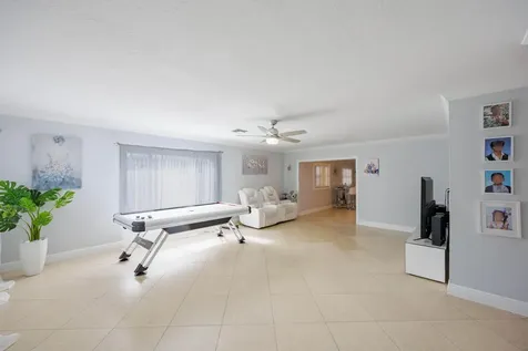 2578 Kentucky Street West Palm Beach FL 33406