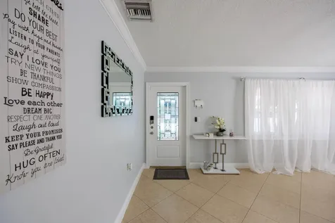 2578 Kentucky Street West Palm Beach FL 33406