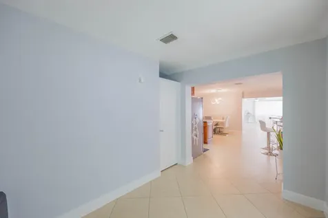 2578 Kentucky Street West Palm Beach FL 33406