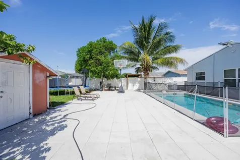 2578 Kentucky Street West Palm Beach FL 33406