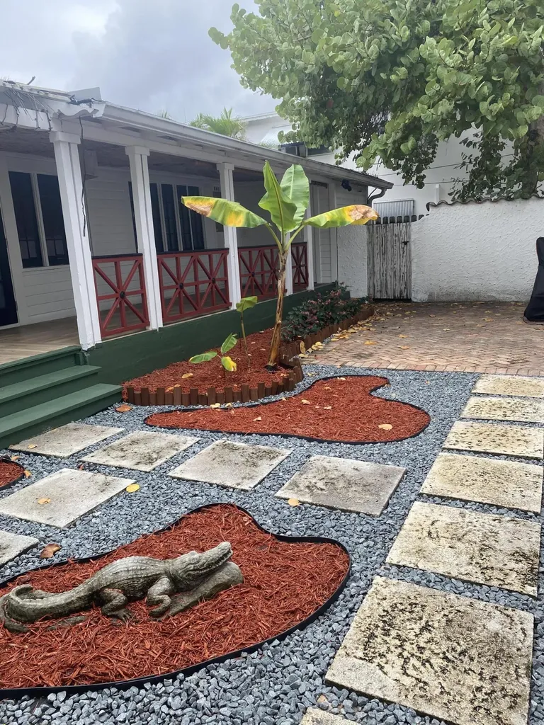 318 S J Street Lake Worth Beach FL 33460