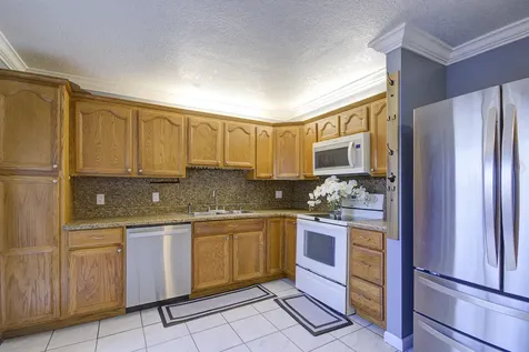 314 Woodland Road Palm Springs FL 33461