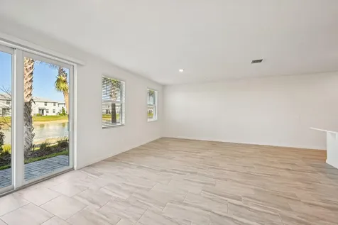 587 Salisbury Circle Fort Pierce FL 34982