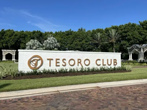118 SE Rio Palermo Port Saint Lucie FL 34984