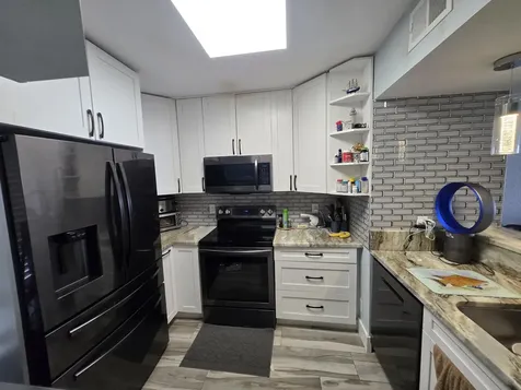 1105 Lake Shore Drive Lake Park FL 33403