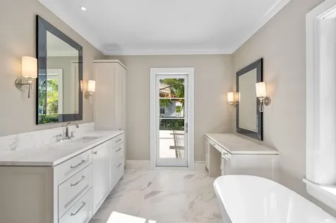 350 Seabreeze Avenue Palm Beach FL 33480