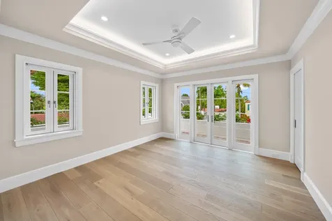 350 Seabreeze Avenue Palm Beach FL 33480