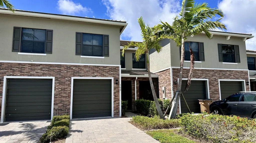 166 Se 5th Court Deerfield Beach FL 33441