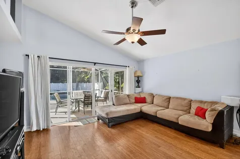 2725 Pointe Circle Greenacres FL 33413