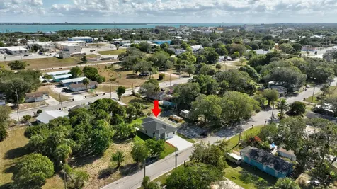 706 Dundas Court Fort Pierce FL 34950