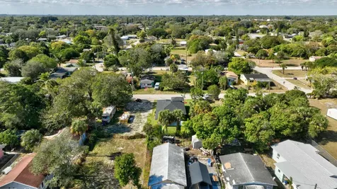 706 Dundas Court Fort Pierce FL 34950