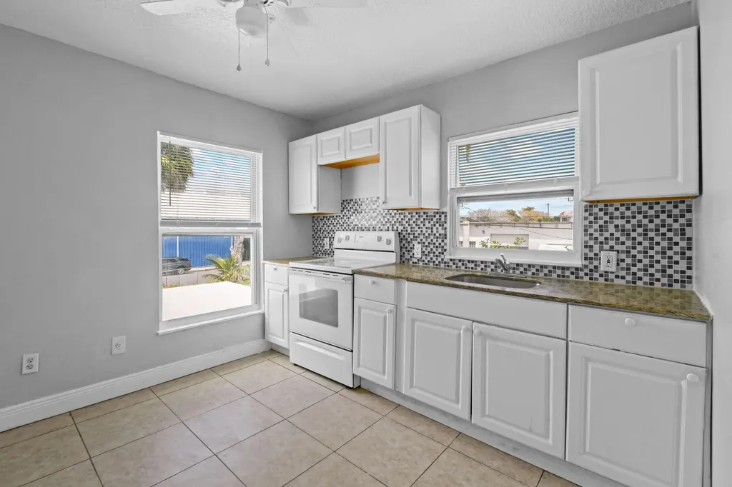 3721 Henry Avenue West Palm Beach FL 33405