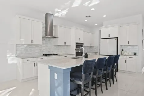 7037 Edison Place Palm Beach Gardens FL 33418