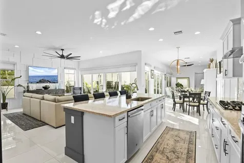 7037 Edison Place Palm Beach Gardens FL 33418