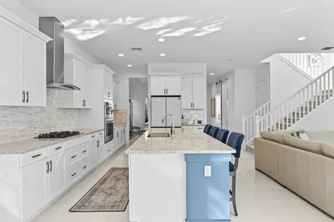 7037 Edison Place Palm Beach Gardens FL 33418