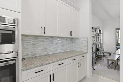 7037 Edison Place Palm Beach Gardens FL 33418