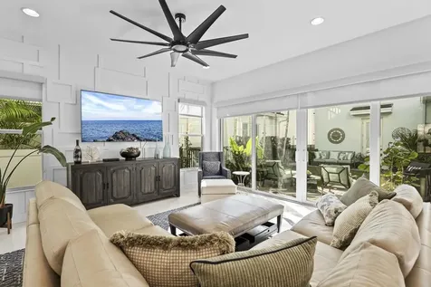 7037 Edison Place Palm Beach Gardens FL 33418