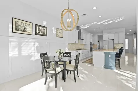 7037 Edison Place Palm Beach Gardens FL 33418