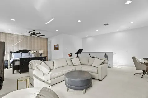 7037 Edison Place Palm Beach Gardens FL 33418
