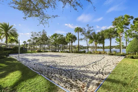7037 Edison Place Palm Beach Gardens FL 33418