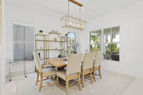 7037 Edison Place Palm Beach Gardens FL 33418