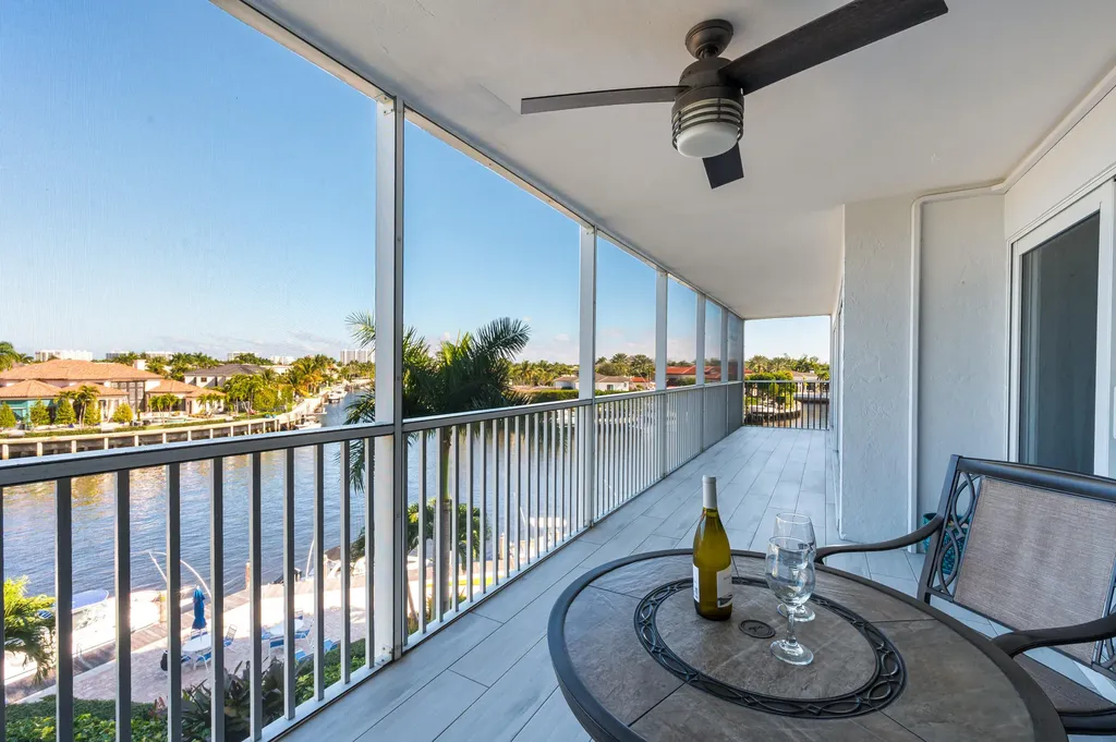 390 N Federal Highway Deerfield Beach FL 33441
